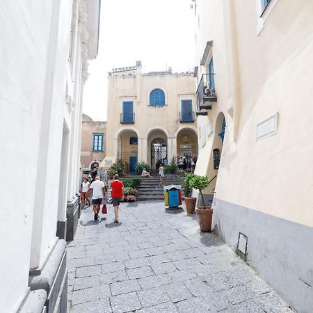 Qasar Luxury Suite - In Capri'S Piazzetta Екстериор снимка